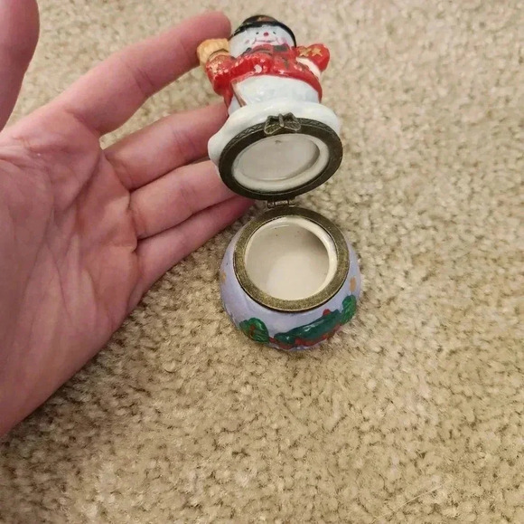 Snowman Tricket Box Holiday Porcelain Hinged 3.5" - Picture 3 of 6